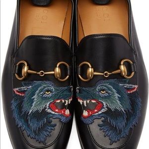 Gucci Black Leather Brixton Wolf Applique Loafers